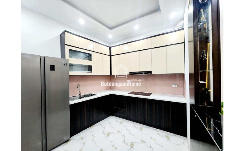 TT Hai Bà Trưng, Nhà Đẹp Dân Xây, Ngõ Nông Gần Phố, 45m - 5 Tầng Hơn 7 Tỷ